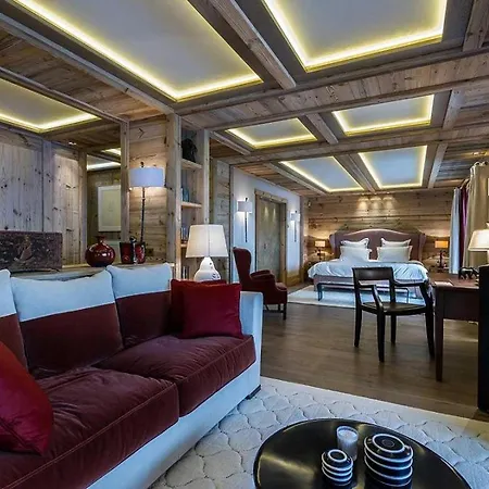 De Luxe Avec Piscine Privee Et Espace Bien-etre A 1850 - Fr-1-564-141 בקתה קורשבל