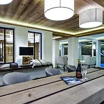 Chalet De Luxe Avec Piscine Privee Et Espace Bien-etre A 1850 - Fr-1-564-141 *